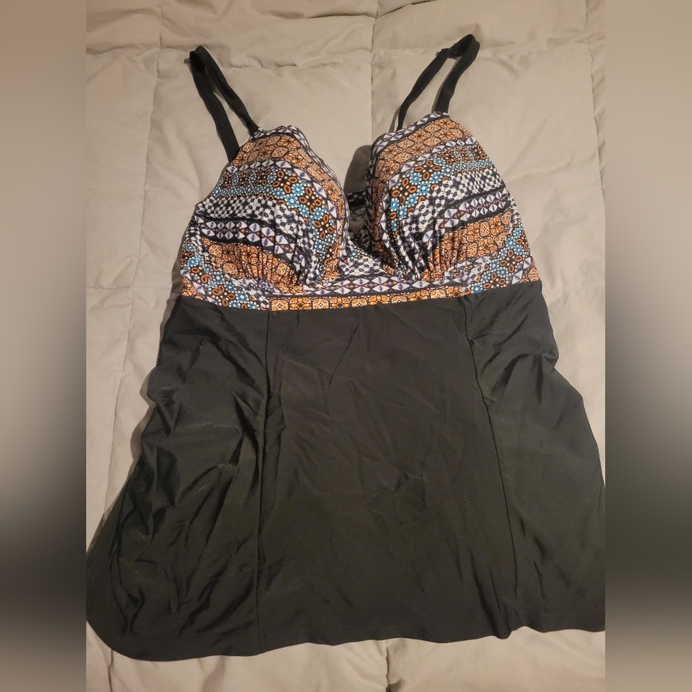 Cacique Swim top 44D